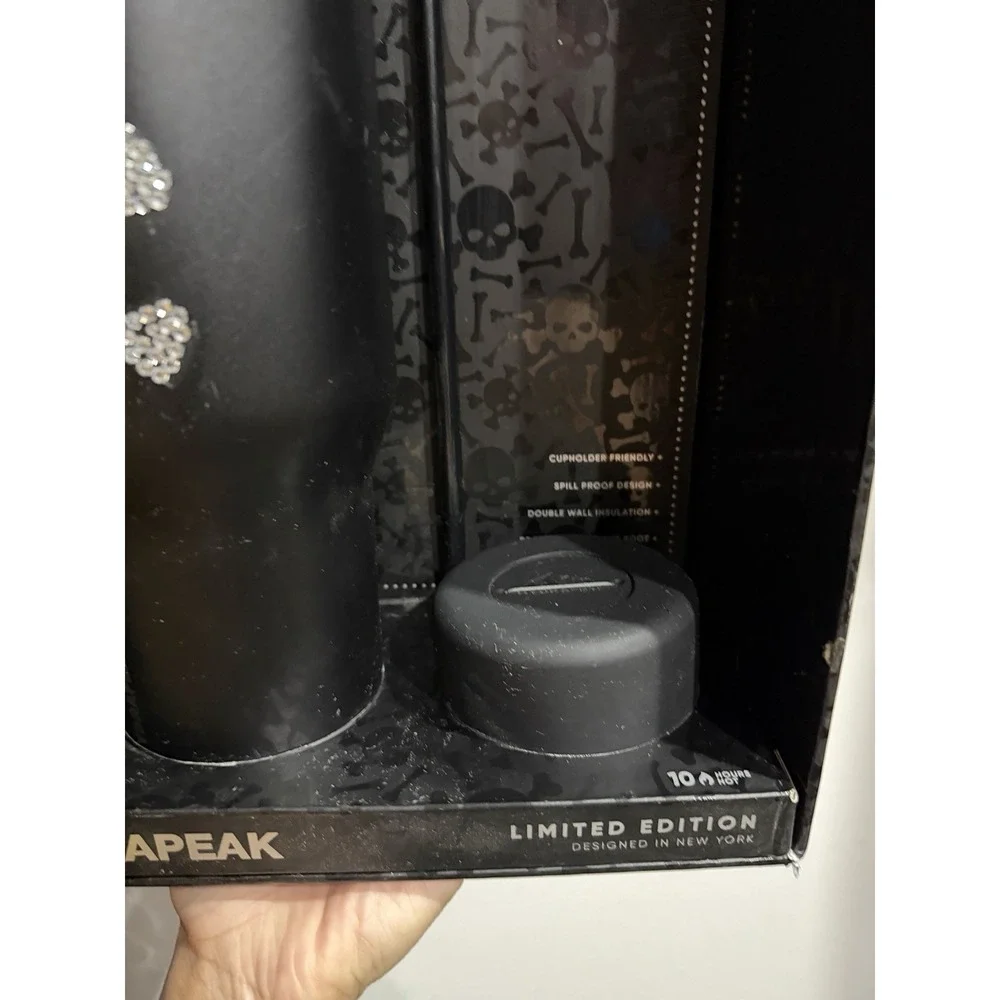 Hydrapeak 40oz Halloween Bling Skull Black Stainless Steel Tumbler New Damaged